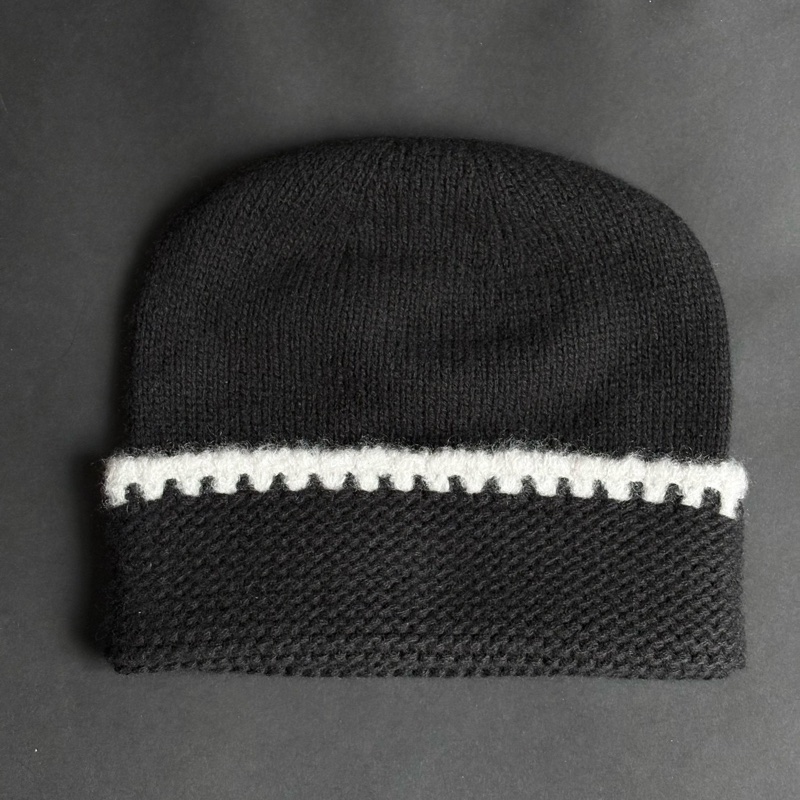 香奈兒 Chanel 經典款 cashmere 針織 毛帽  /冷帽/帽子/毛線帽 /黑底 白字 logo-4
