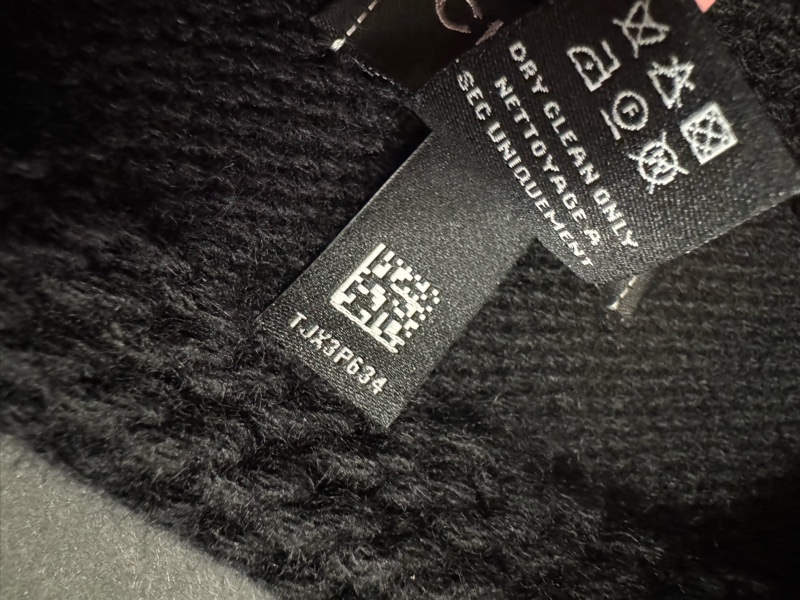 香奈兒 Chanel 經典款 cashmere 針織 毛帽  /冷帽/帽子/毛線帽 /黑底 白字 logo-10