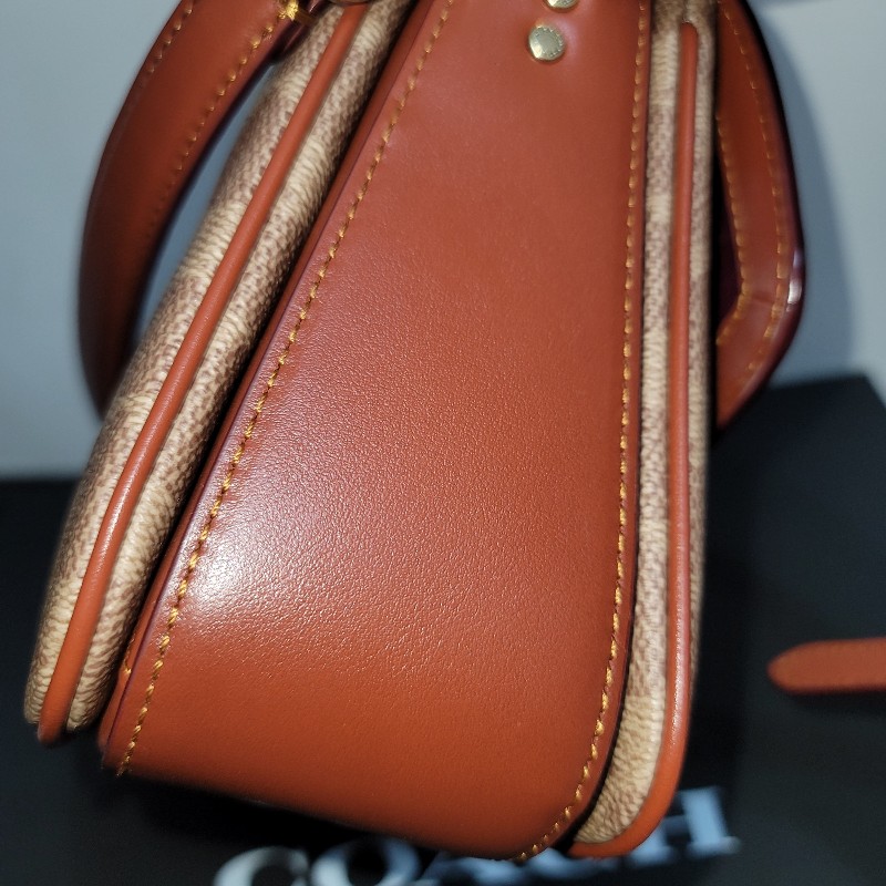 COACH 棕色老花輕巧手提斜背包-2