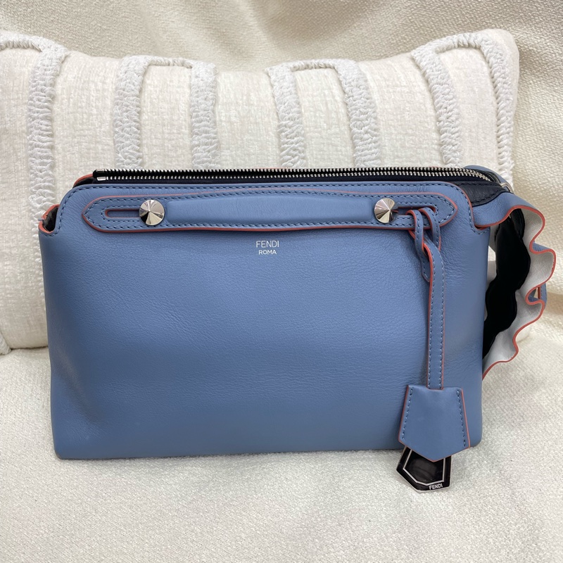 Fendi By The Way 藍色斜挎包-0