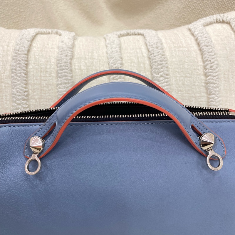 Fendi By The Way 藍色斜挎包-2