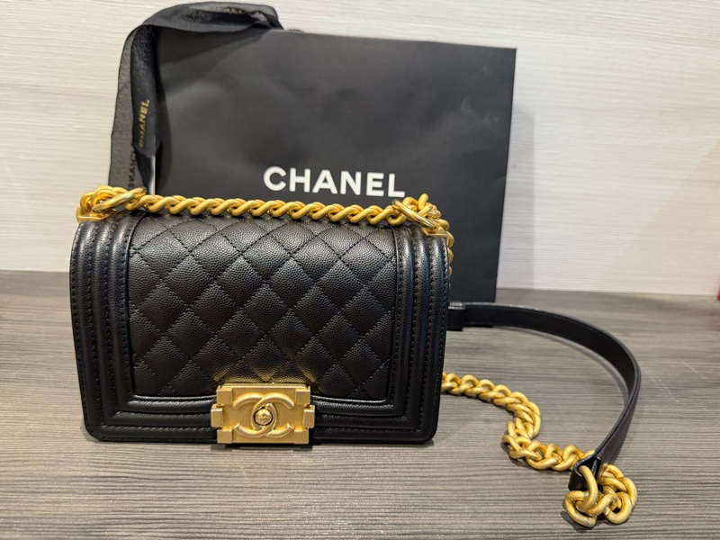 Chanel Leboy黑金小號 近新閒置品-0