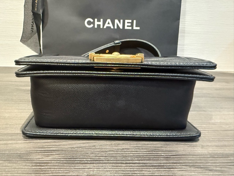Chanel Leboy黑金小號 近新閒置品-2