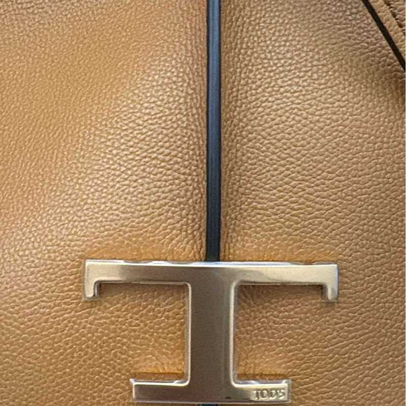 TOD’S Timeless Micro T字金小牛皮水桶包(棕色)-3