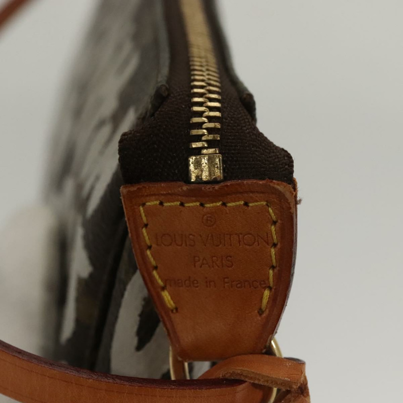 【日本直送】路易威登 Monogram Graffiti Pochette Pouch 白色 M92192 LV Auth 117771-14