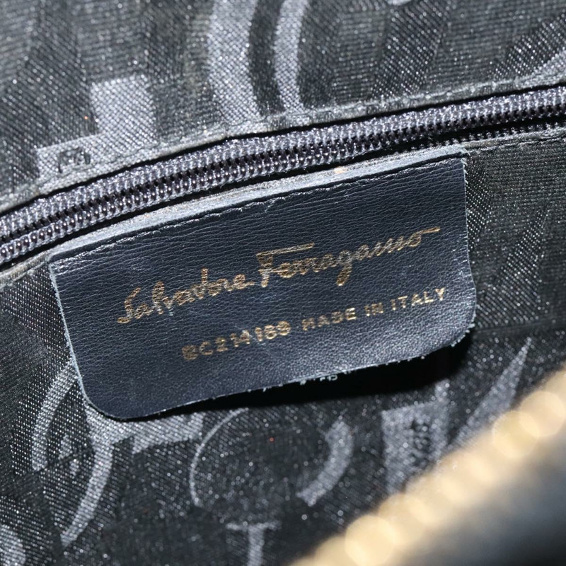 【日本直送】Salvatore Ferragamo Gancini 肩背包 皮革 黑金色 正品 117541-11