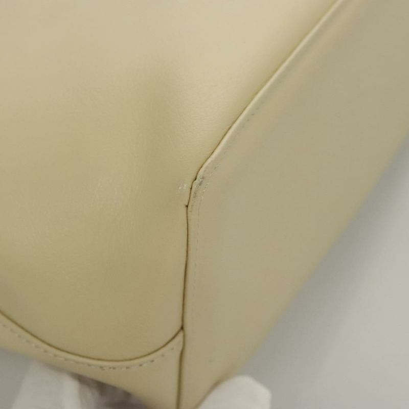 【日本直送】BURBERRY 手提包 皮革 米色 金色 正品 BA1065-14