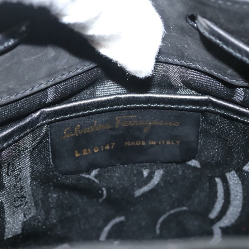 【日本直送】Salvatore Ferragamo Gancini 背包 絨面革 黑金 正品 119454-11