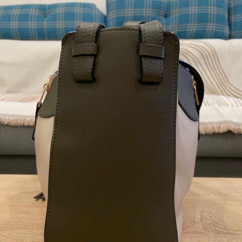 LOEWE Hammock 小牛皮-1