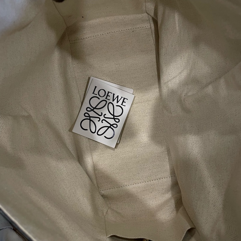 LOEWE Hammock 小牛皮-7