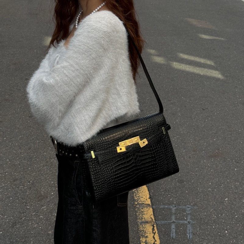 (全新品💖) YSL Kelly 30 凱莉包 曼哈頓 黑金鱷魚紋 專櫃13萬-28