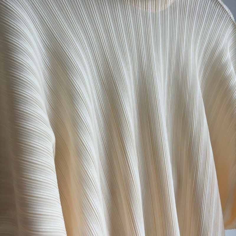 :: 三宅一生 PLEATS PLEASE :: PP 5號 米色造型領長袖上衣 NT$6,880-13