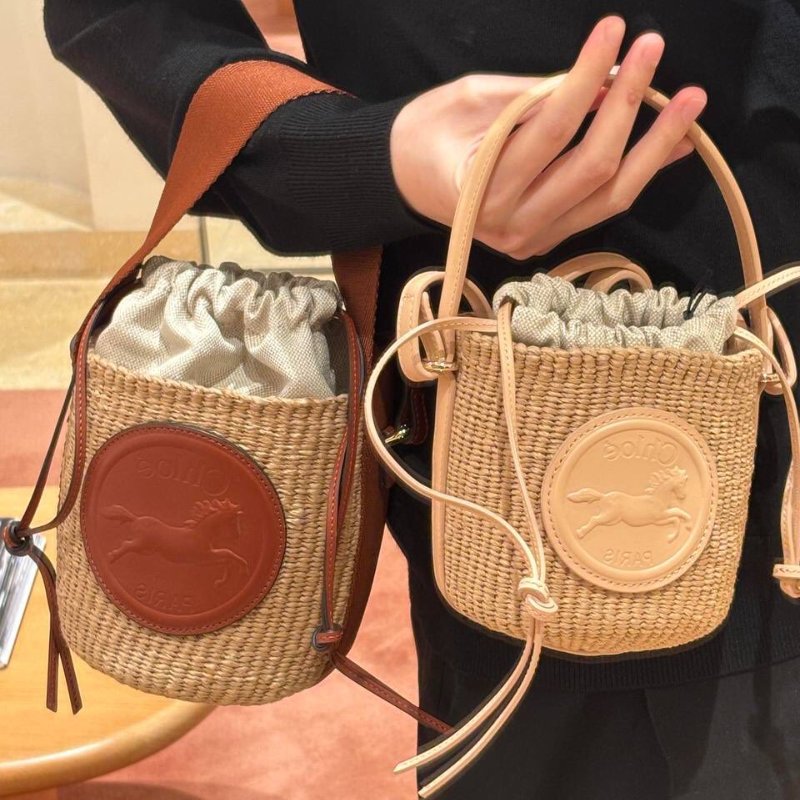 🎁夏季折扣🎁Chloe Horse Medal 小款天然纖維籃編包 赭棕色-2