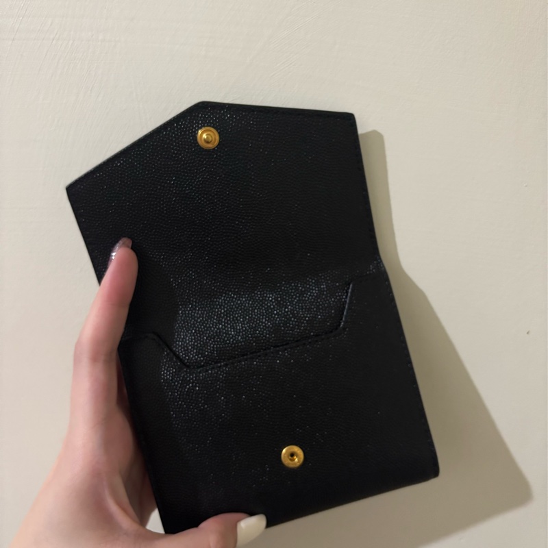 YSL UPTOWN粒面壓紋皮革短夾 九成新-9