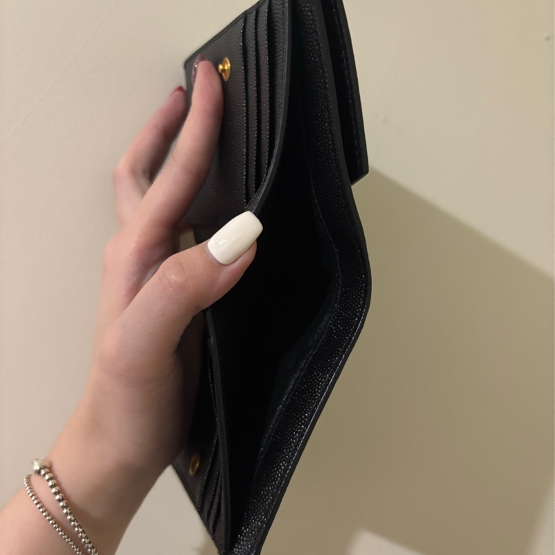 YSL UPTOWN粒面壓紋皮革短夾 九成新-12