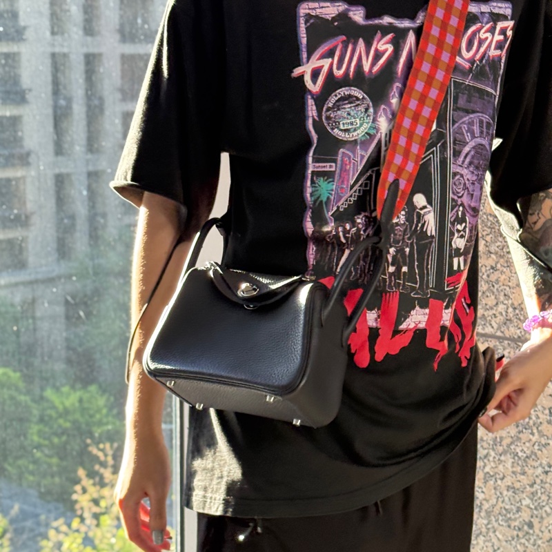 全新【台灣購證⚡限量款】 HERMÈS|黑銀編織肩帶|LINDY MINI 19 MAXI QUADRILLE |U刻・現貨直出-2