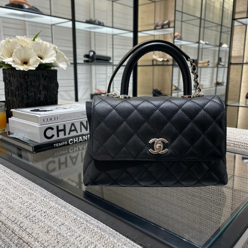 🎀 超低價!{全新}CHANEL COCO Handle 🎀手把小蓋包 黑淡金 小號🎀 售出不退貨。可以再購買!-1
