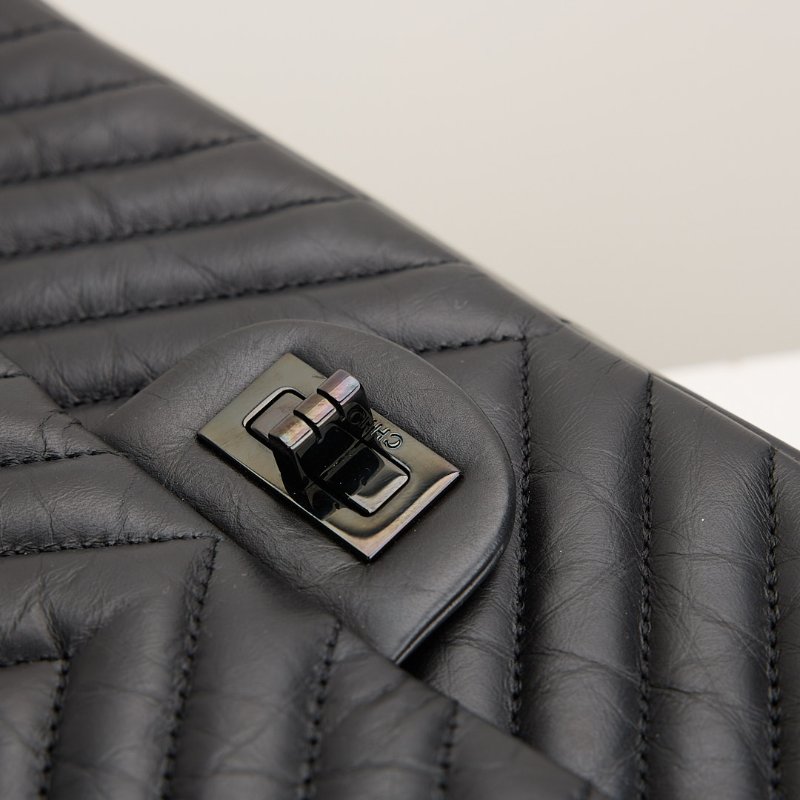 Chanel 2.55 so black大號山形紋口蓋包-4
