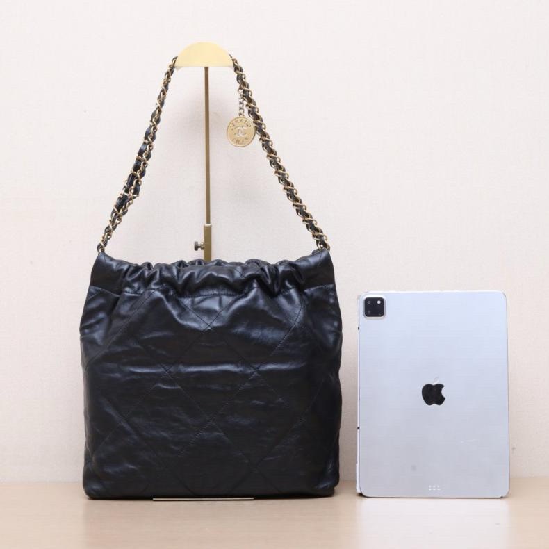 CHANEL(香奈兒) 22Bag Tote托特包 小號 30cm 黑色 晶片開 金扣-2