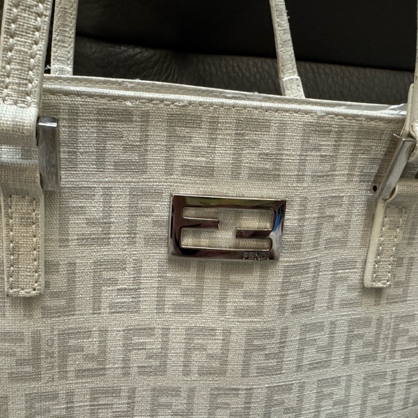 FENDI 白色經典老花圖案迷你托特包/ 手提包-12