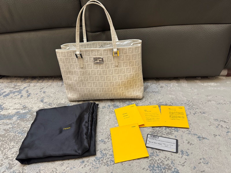 FENDI 白色經典老花圖案迷你托特包/ 手提包-13
