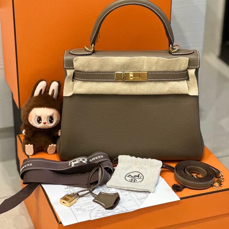全新帶膜全配🈶️今年台灣購證❤️ #愛馬仕 #kelly28 #大象灰 #金釦 #凱莉28 K28-7