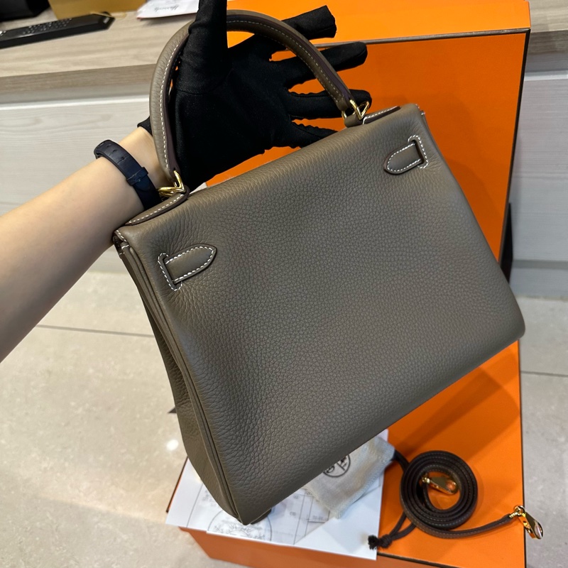 全新帶膜全配🈶️今年台灣購證❤️ #愛馬仕 #kelly28 #大象灰 #金釦 #凱莉28 K28-12