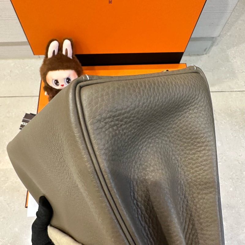 全新帶膜全配🈶️今年台灣購證❤️ #愛馬仕 #kelly28 #大象灰 #金釦 #凱莉28 K28-17