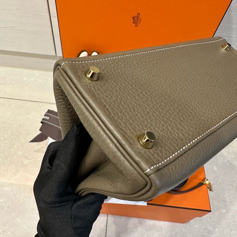 全新帶膜全配🈶️今年台灣購證❤️ #愛馬仕 #kelly28 #大象灰 #金釦 #凱莉28 K28-19