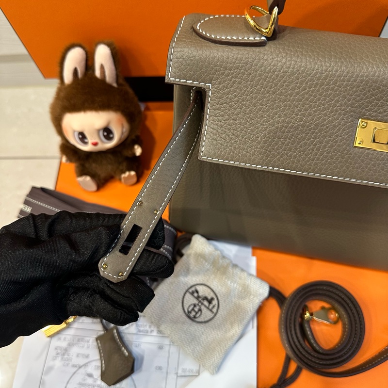 全新帶膜全配🈶️今年台灣購證❤️ #愛馬仕 #kelly28 #大象灰 #金釦 #凱莉28 K28-22