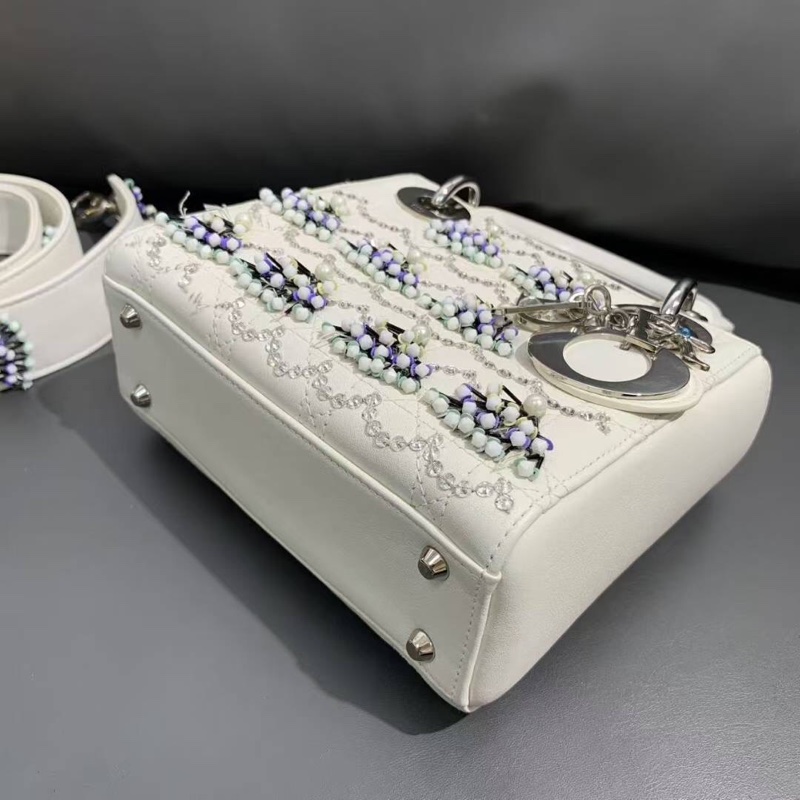Dior迪奧三格戴妃包限量款 白色釘珠 戴妃包，2018購入-9