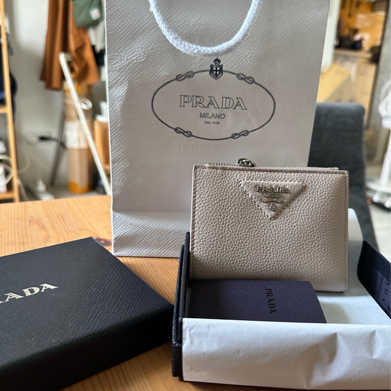 全新羅馬帶回 女士杏色短夾-5