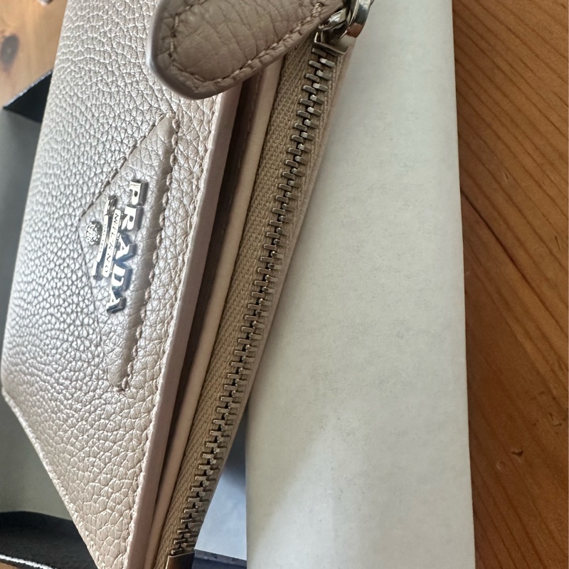 全新羅馬帶回 女士杏色短夾-13