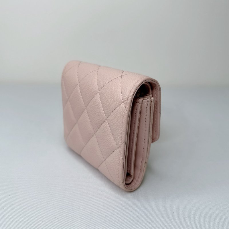 CHANEL 琺瑯雙C荔枝牛粉色短夾-4