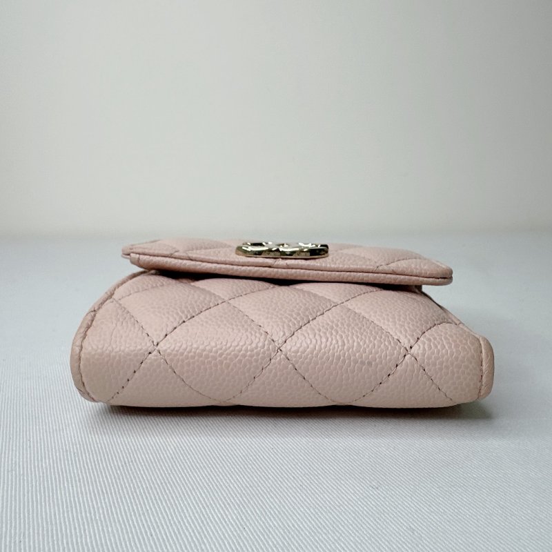 CHANEL 琺瑯雙C荔枝牛粉色短夾-10