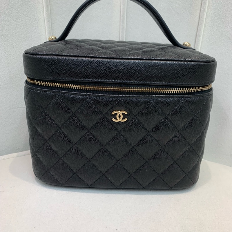 CHANEL 黑色化妝包 O630NY-0