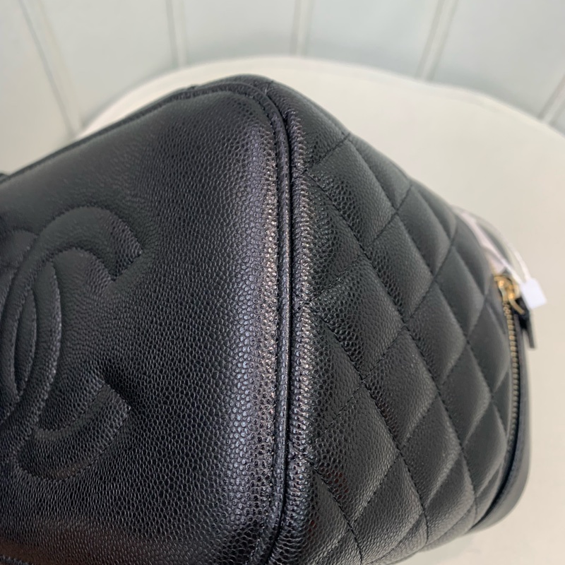CHANEL 黑色化妝包 O630NY-3