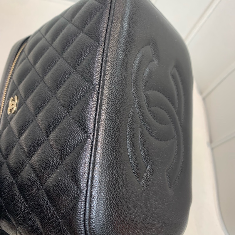 CHANEL 黑色化妝包 O630NY-6