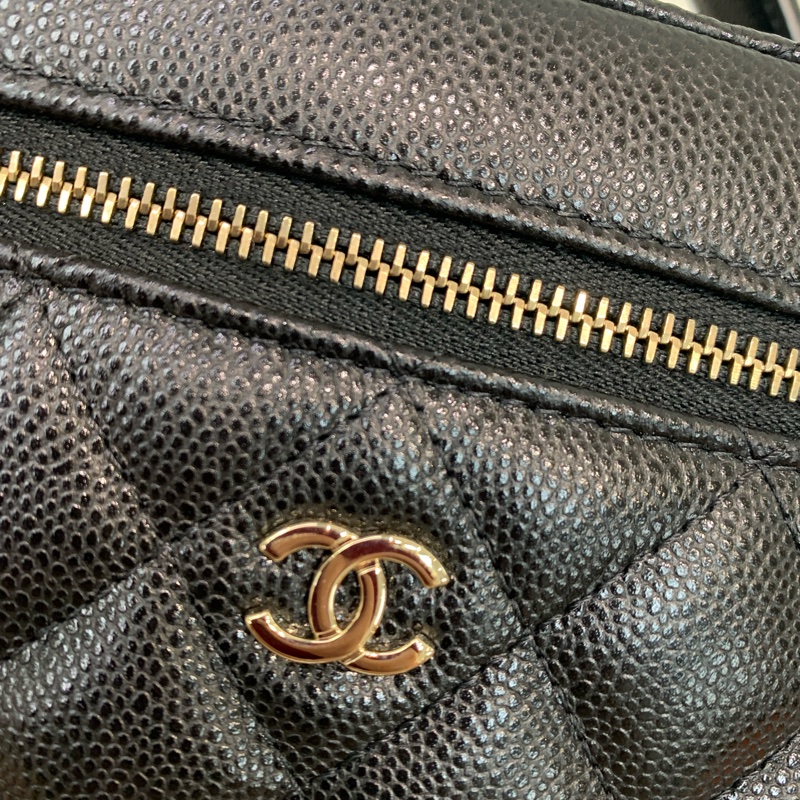 CHANEL 黑色化妝包 O630NY-7