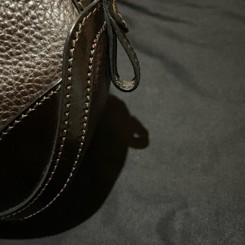 Burberry 金釦深棕色手提側背包-24