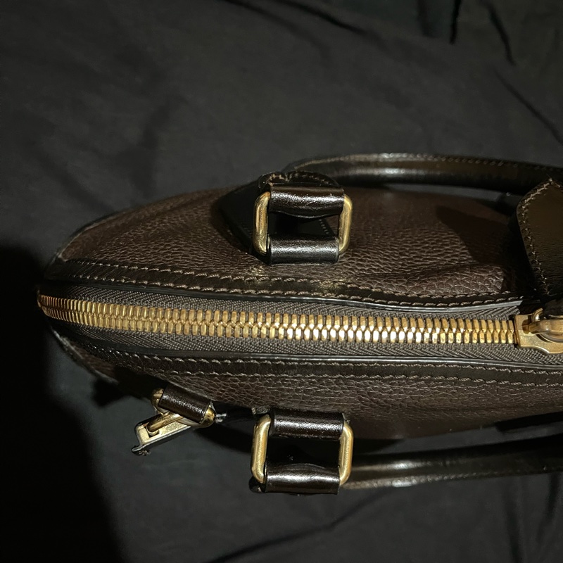 Burberry 金釦深棕色手提側背包-48