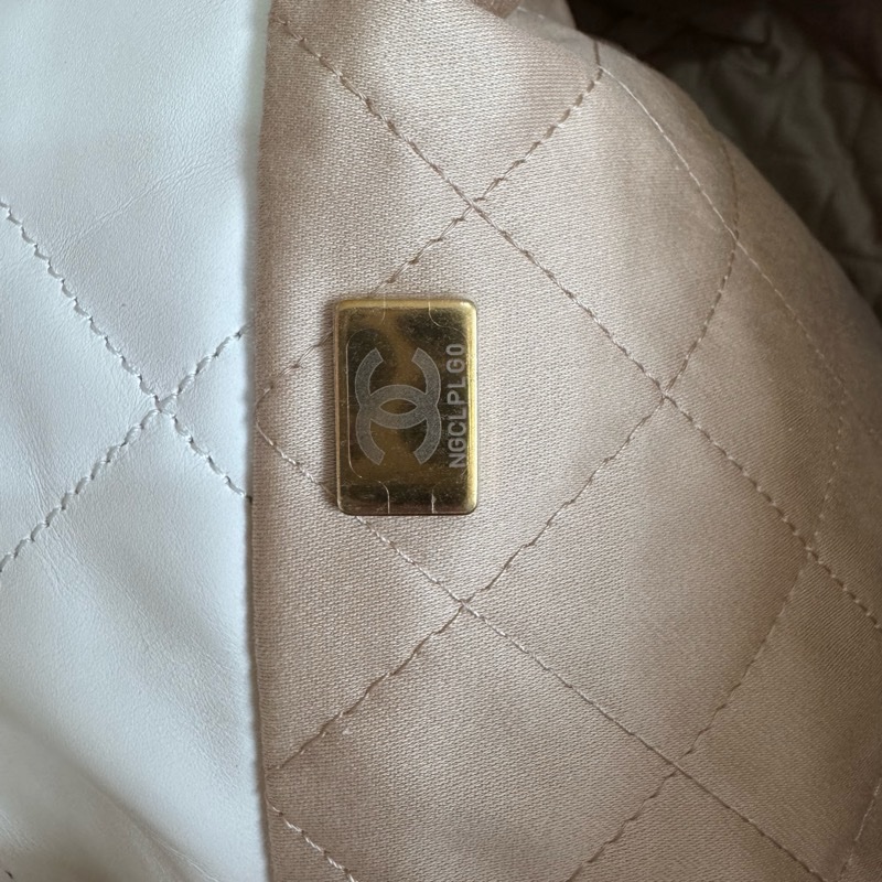 Chanel 香奈兒 22 中號 白黑字金鏈 肩背包/垃圾袋-4