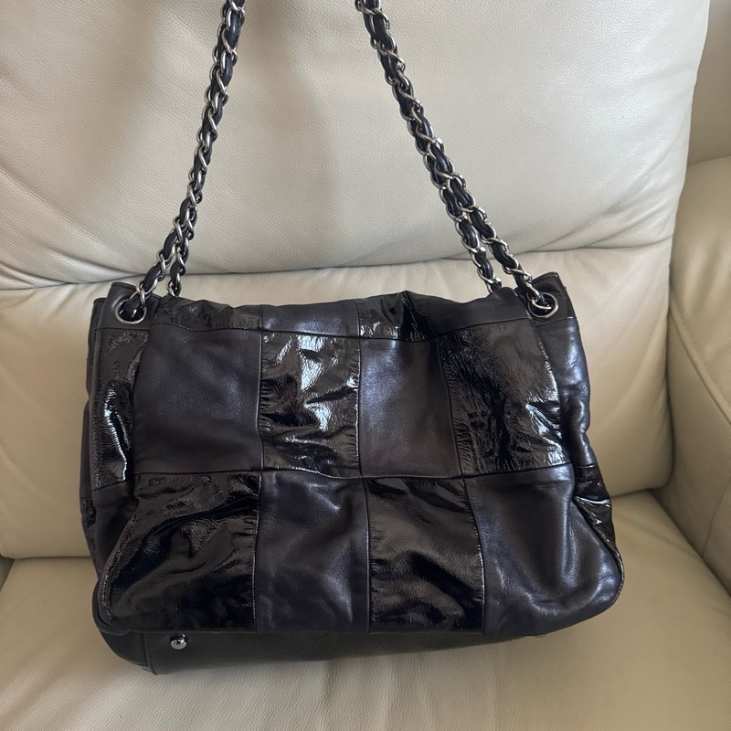 香奈兒銀扣黑色大包-6