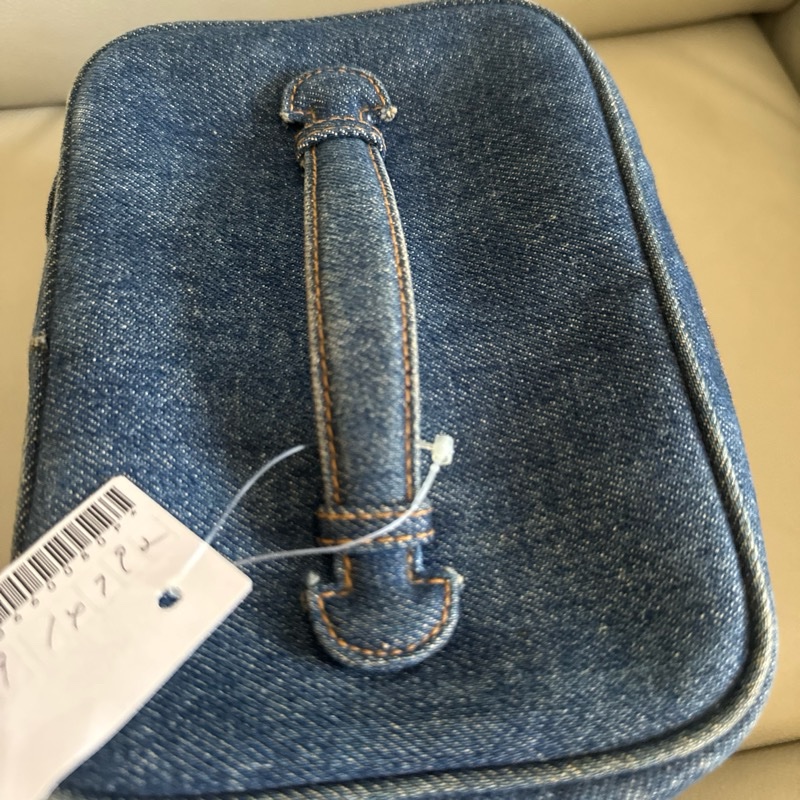 香奈兒牛仔化妝包-5