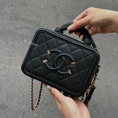 Chanel vanity case黑金粒紋牛皮大C logo化妝箱小號鏈包17cm