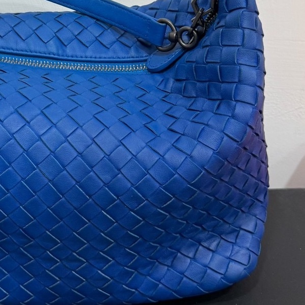BOTTEGA VENETA BV 葆蝶家 克萊茵藍 全皮 編織 便當包 飯盒包 手提包 肩背包 側背包 腋下包-33