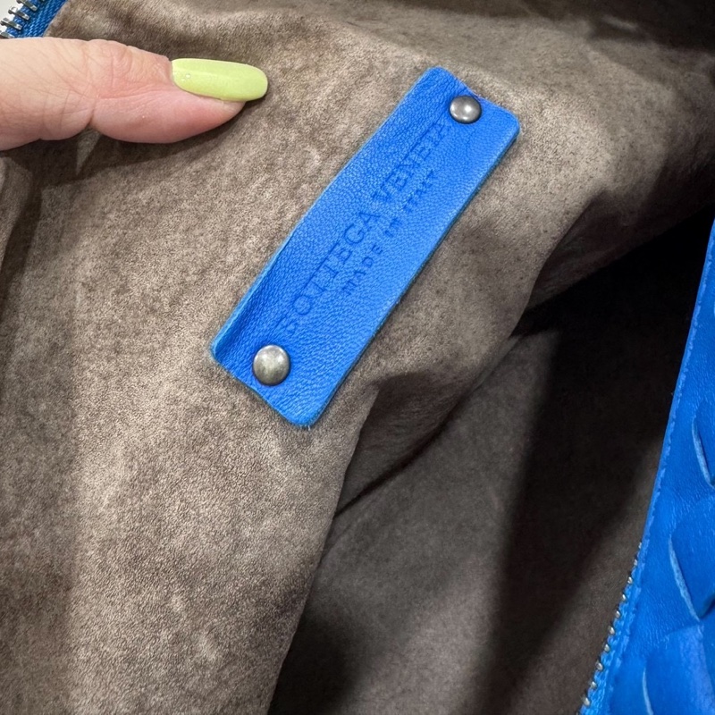 BOTTEGA VENETA BV 葆蝶家 克萊茵藍 全皮 編織 便當包 飯盒包 手提包 肩背包 側背包 腋下包-35