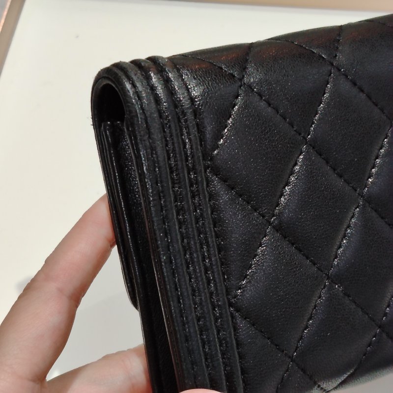 CHANEL LeBoy 黑金菱格長銀包 Black Lambskin Wallet-18