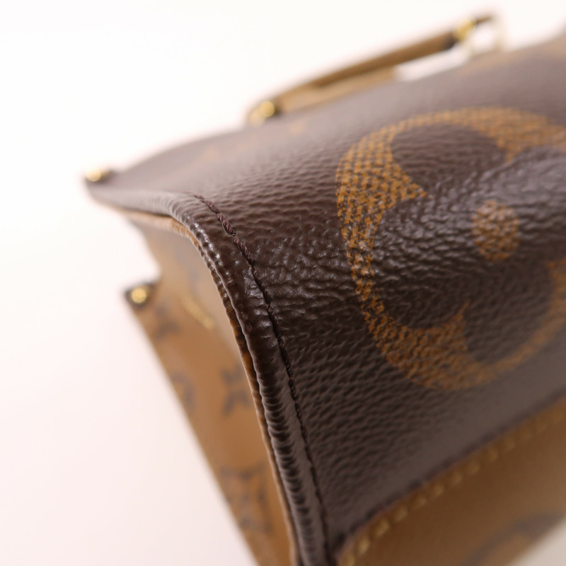 LOUIS VUITTON Monogram On The Go East West金扣手挽肩背兩用袋-9