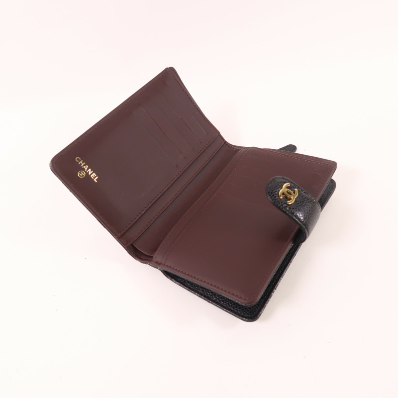 CHANEL 牛皮皮革Fold Wallet金扣錢包-4
